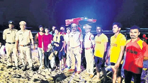 తీరంలో ఘోరం 