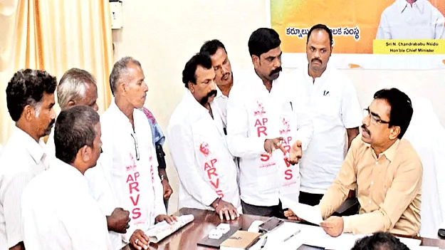 శాశ్వత పరిష్కారం చూపాలి: కమిషనర్‌