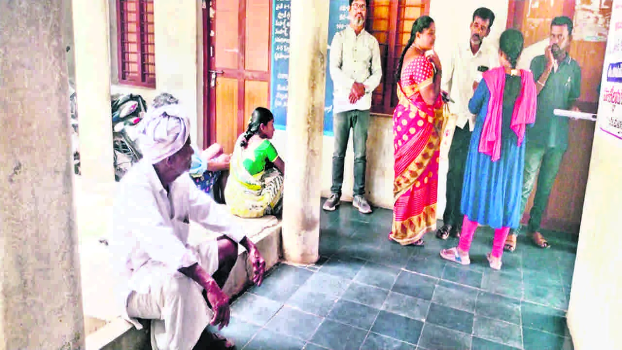 TAHASILDAR: ఎన్నాళ్లీ ఇనచార్జిల పాలన..?