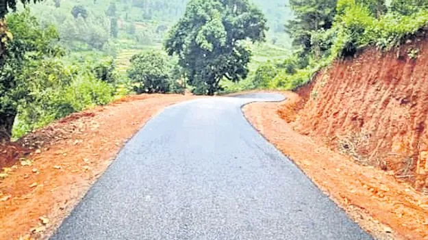 ఆదిమ జాతి గిరిజనులకు పెద్దపీట