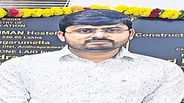సబ్‌కలెక్టర్‌ శౌర్యమన్‌ పటేల్‌ బదిలీ 