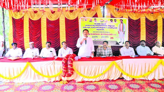 MLA: విద్యార్థులకు సౌకర్యాల కల్పనకు కృషి