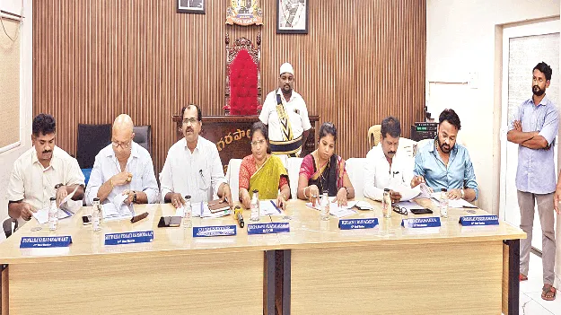 అందరి సహకారంతో ఘనంగా పైడిమాంబ పండుగ