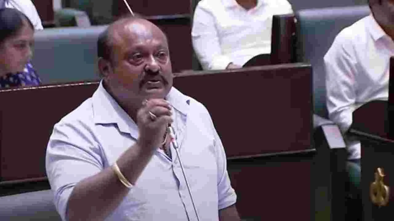 Gangula Kamalakar: బీసీ రిజర్వేషన్లపై కాంగ్రెసకు చిత్తశుద్ధి లేదు