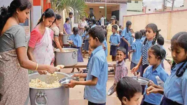 Mid Day Meal Scheme: మధ్యాహ్న భోజనంలో 3 రోజులు రాగిజావ 