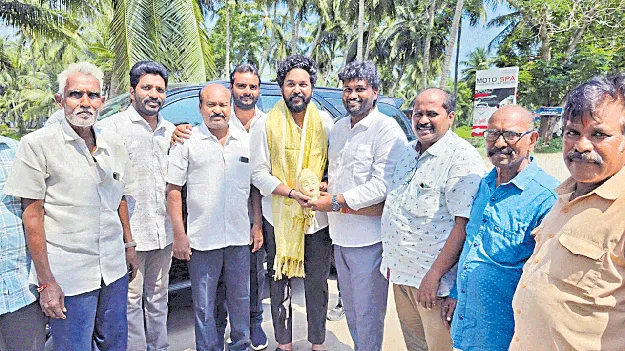 త్వరితగతిన రైల్వే లైన్‌                   పూర్తికి కృషి : ఎంపీ