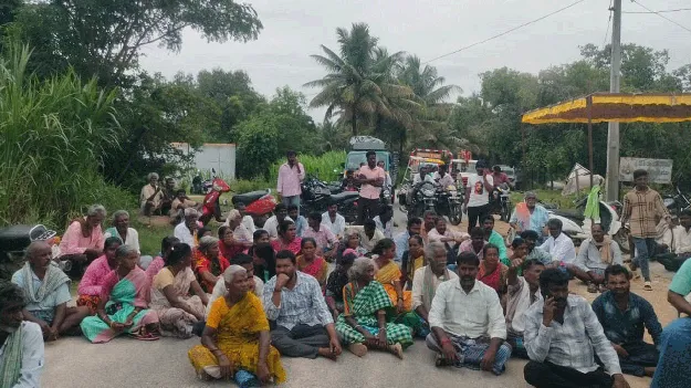 మణీంద్రం పారిశ్రామికవాడకు భూములివ్వం 