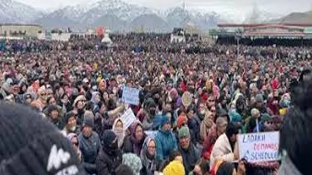 A Glimpse into Ladakh: లద్దాఖ్‌పై చిన్నచూపు   