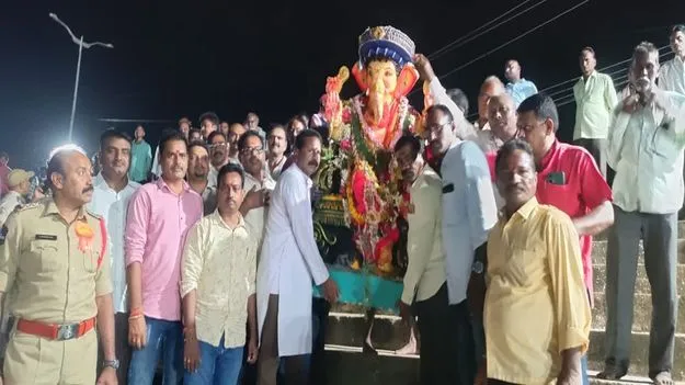 ఘనంగా వినాయక నిమజ్జనం