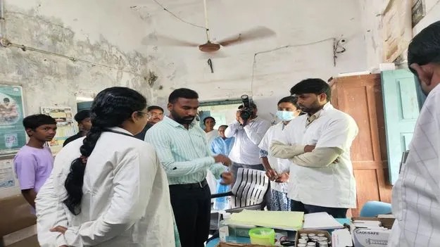 వైద్య సిబ్బంది  సమయపాలన పాటించాలి