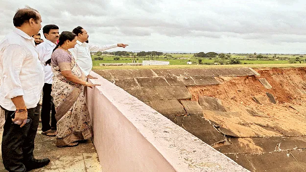 చెరువు మరమ్మతులపై సీఎంతో మాట్లాడతా