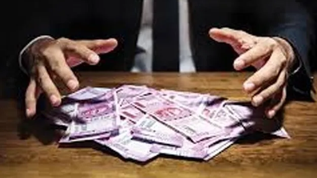 Black Money: రూ.50 కోట్ల బ్లాక్‌మనీ ఉంది.. మారుస్తారా