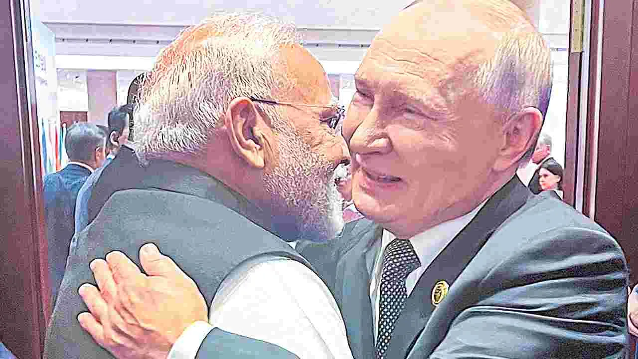 PM Modi Putin: ప్రపంచశాంతికి భారత్‌-రష్యా స్నేహం కీలకం! 