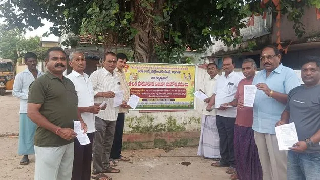 సామూహిక వివాహాలను విజయవంతం చేయాలి