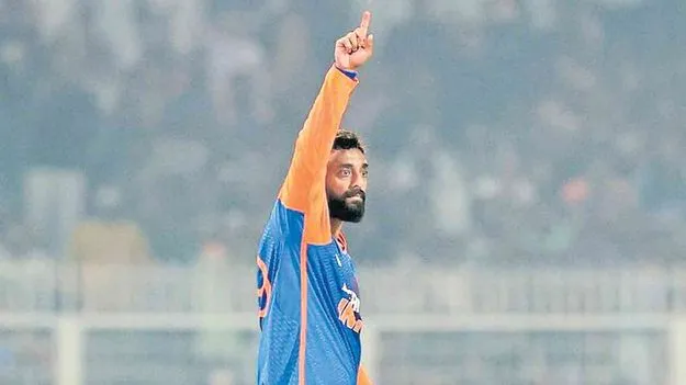 ICC T20 Rankings: వరుణ్‌@1