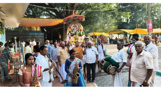 ఘనంగా సోమవారోత్సవాలు 