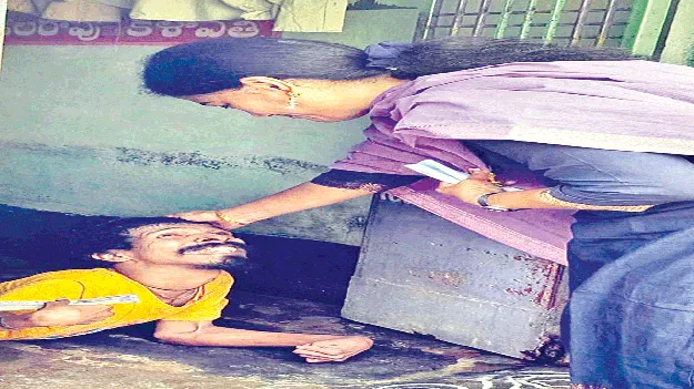 దివ్యాంగుడి ఆనందం..