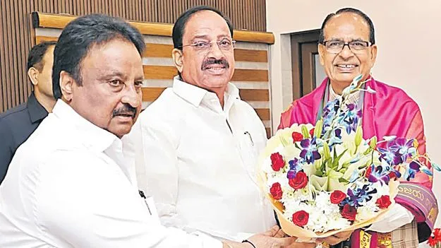 Urea Shortage: కేంద్రం వల్లే యూరియా కొరత 