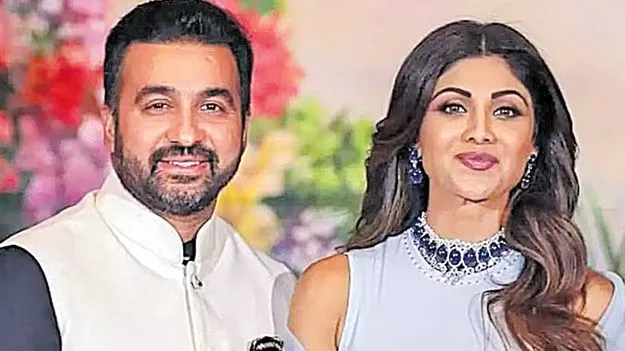 Shilpa Shetty Raj Kundra: శిల్పా శెట్టి, రాజ్‌ కుంద్రాలపై లుక్‌అవుట్‌ సర్క్యులర్‌ జారీ