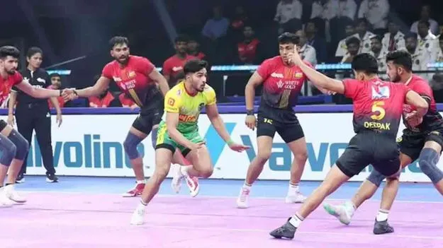 Pro Kabaddi League: బెంగళూరు హ్యాట్రిక్‌