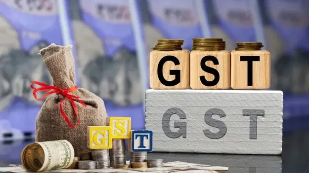 GST Reform: జీఎస్టీ తగ్గినా..  ఆస్పత్రుల్లో  రోగులకు ఊరట దక్కేనా?  