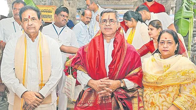 Temple Visit: పద్మావతి అమ్మవారిని దర్శించుకున్న హైకోర్టు ప్రధాన న్యాయమూర్తి