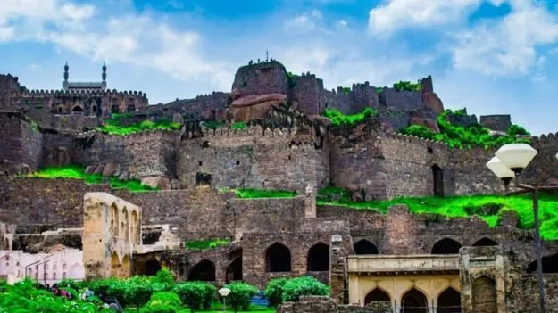 Golconda Fort: స్కై వే కేబుల్‌ కార్‌ ప్రాజెక్టుకు..మూడు కంపెనీల నుంచి బిడ్లు