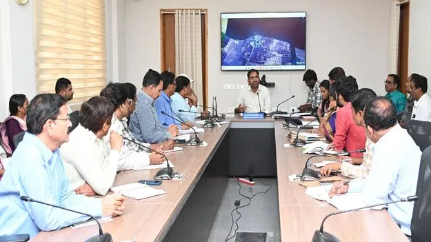 Peddapalli:   గోదావరి పుష్కరాల నిర్వహణకు కార్యాచరణ సిద్ధం చేయాలి: కలెక్టర్‌ కె శ్రీహర్ష