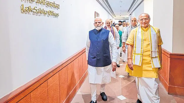 Vice President: ఉప రాష్ట్రపతి సీపీ రాధాకృష్ణన్‌