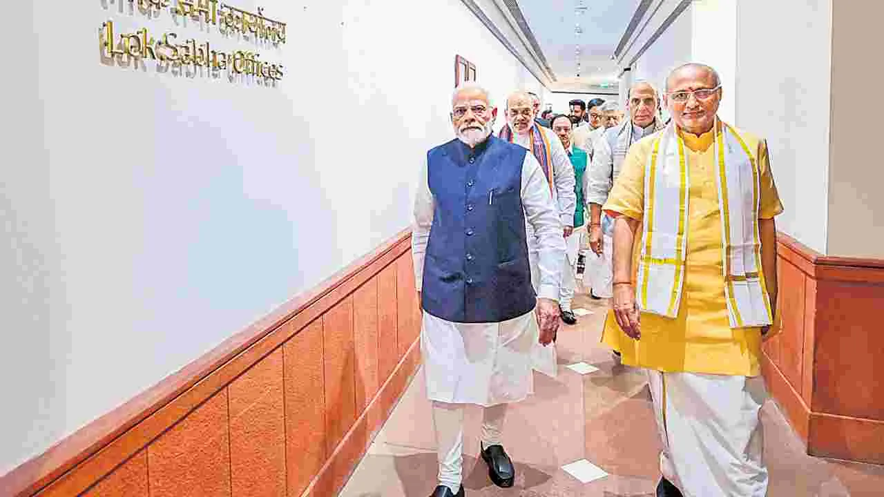 Vice President: ఉప రాష్ట్రపతి సీపీ రాధాకృష్ణన్‌