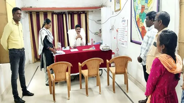 నిర్లక్ష్యం చేస్తే విధుల నుంచి తొలగిస్తాం