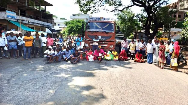 యూరియా సరఫరాలో ప్రభుత్వం విఫలం