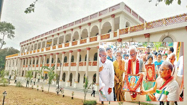 The goal is value-based education. విలువలతో కూడిన విద్యే లక్ష్యం