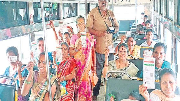 స్త్రీశక్తికి విశేష ఆదరణ