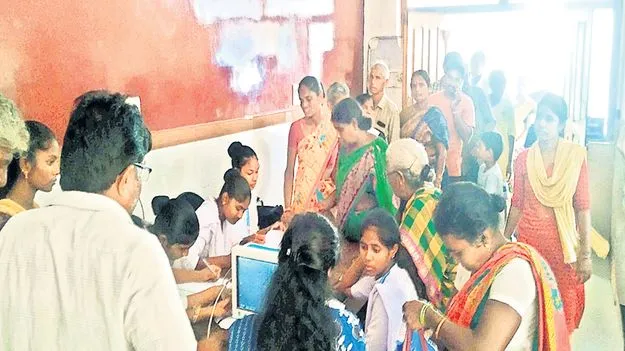 జ్వరాల విజృంభణ