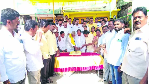 TDP: పరిటాల రవి వ్యక్తి కాదు.. శక్తి