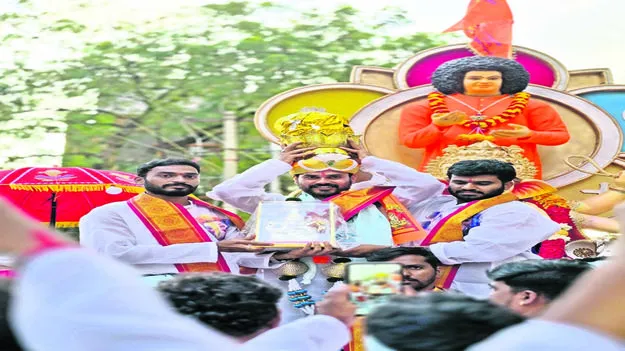 GOD: వినాయక లడ్డూల వేలం