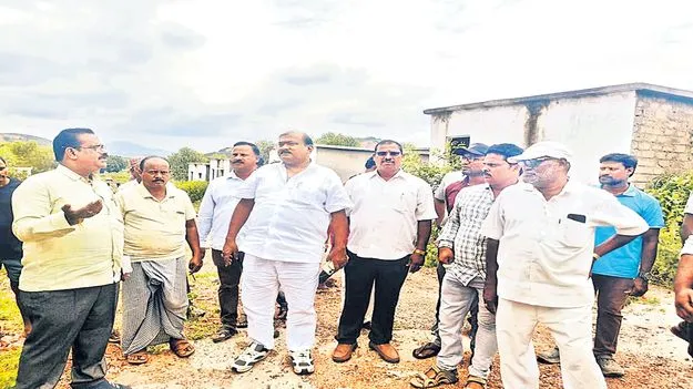 నాణ్యతగా పేదల ఇళ్ల నిర్మాణం