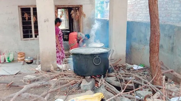 కుటుంబ పోషణ భారం