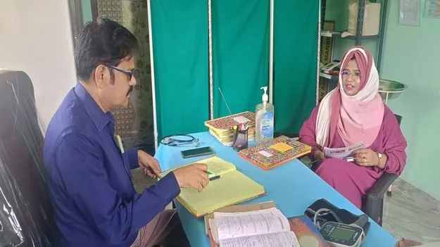  Karimnagar:  ఆరోగ్య కేంద్రాన్ని పరిశుభ్రంగా ఉంచాలి