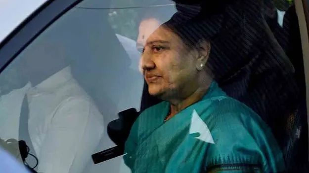 VK Shashikala Case: పెద్దనోట్ల రద్దు సమయంలో 450 కోట్లతో చక్కెర ఫ్యాక్టరీ కొన్న శశికళ