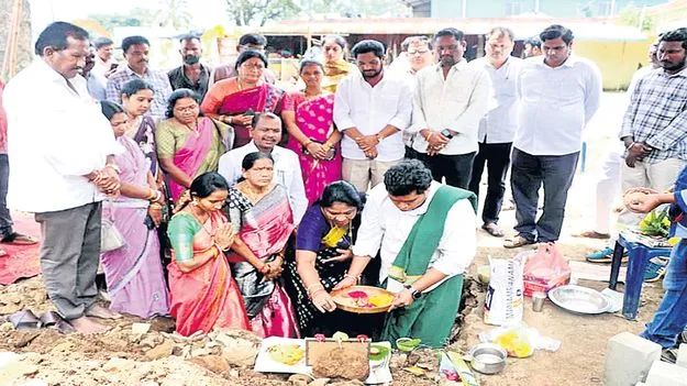 పాడేరులో అన్న క్యాంటీన్‌కు శంకుస్థాపన