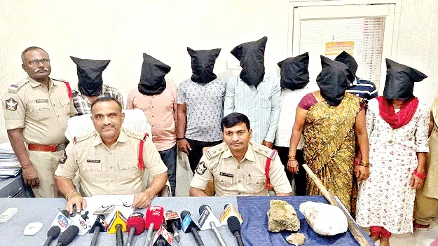  arrest: చిల్లంగి అనుమానంతోనే.. 