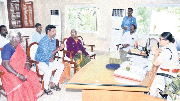 పోలీస్‌ ప్రజావాణికి 13 ఫిర్యాదులు