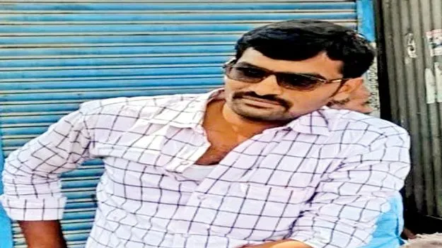  రోడ్డు ప్రమాదంలో యువకుడు మృతి