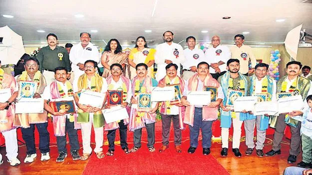 ఉపాధ్యాయులపై గురుతర బాధ్యత