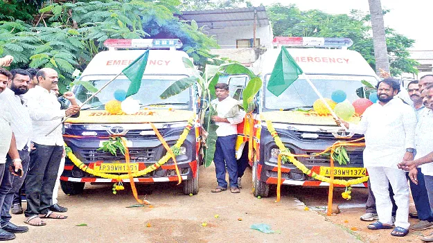 జిల్లాకు 11 నూతన 108 వాహనాలు
