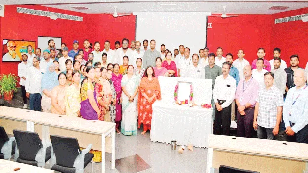 కాళోజీ సేవలు మరువలేనివి