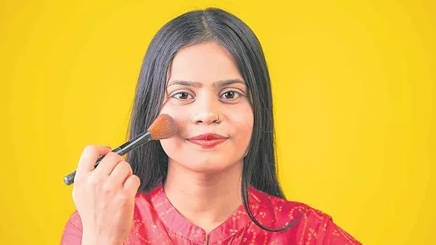 Monsoon Makeup Tips: వానల్లో చెదరకుండా
