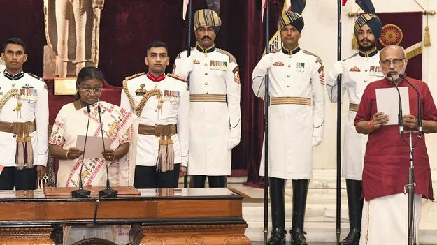 Radha Krishna Sworn: 15వ ఉపరాష్ట్రపతిగా రాధాకృష్ణన్‌ ప్రమాణం